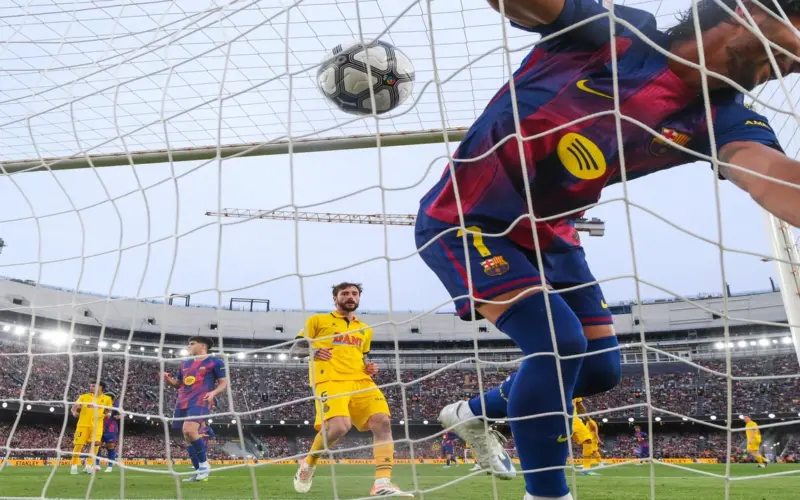 متى يمكن لبرشلونة حسم لقب الدوري الإسباني؟ | رياضة